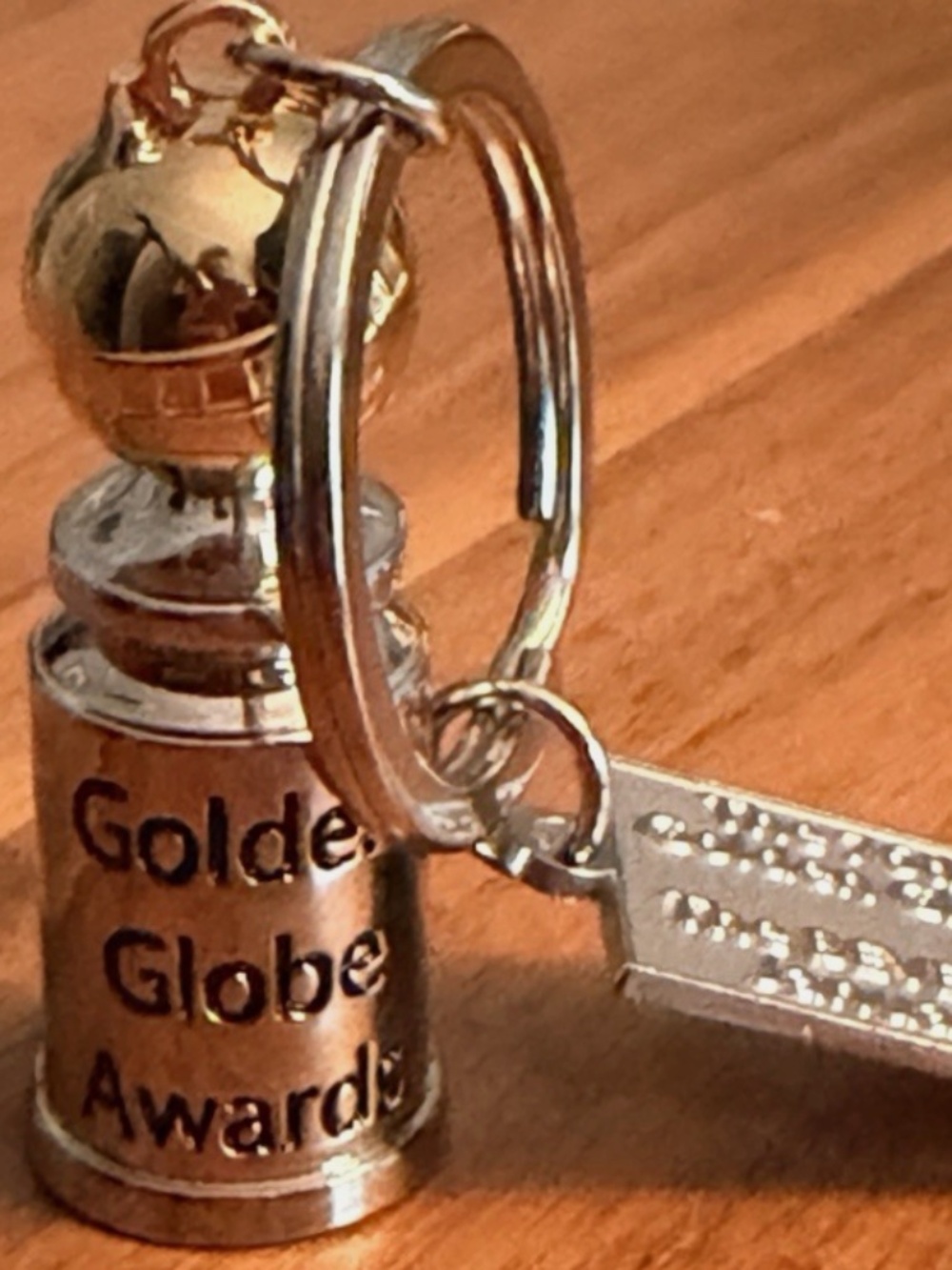 Golden Globe Awards Trophy Keychain Rare 74th Annual 2017